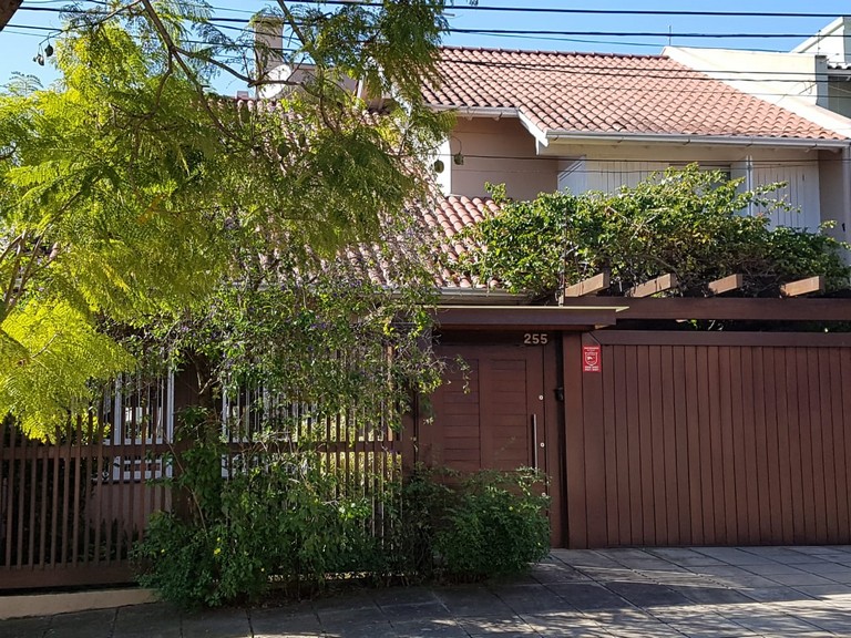 Casa 03 dorm. São José